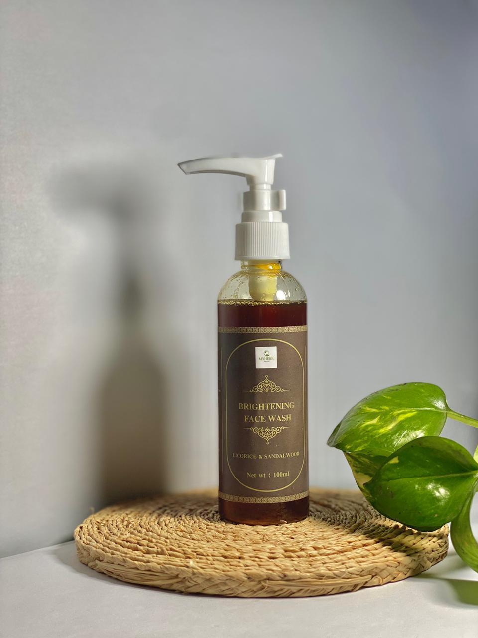 BRIGHTENING FACE WASH